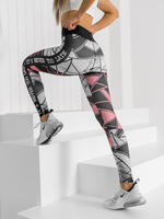 Világos rózsaszín