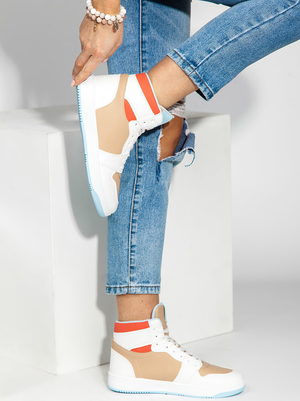 Bézs színű női sneaker Bolf B527