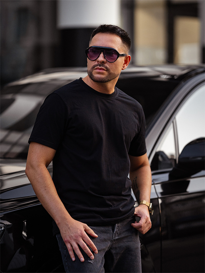 Férfi póló minta nélkül fekete színben Bolf 14291