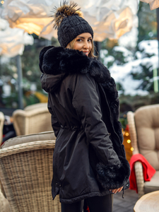 Téli női parka dzseki kapucnival fekete színben Bolf 16M9062