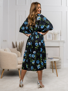 Fekete-kék színű virágos hosszú női egyrészes ruha Bolf XY202116