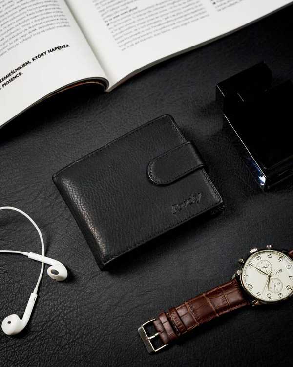 Fekete színű férfi bőr pénztárca 13967